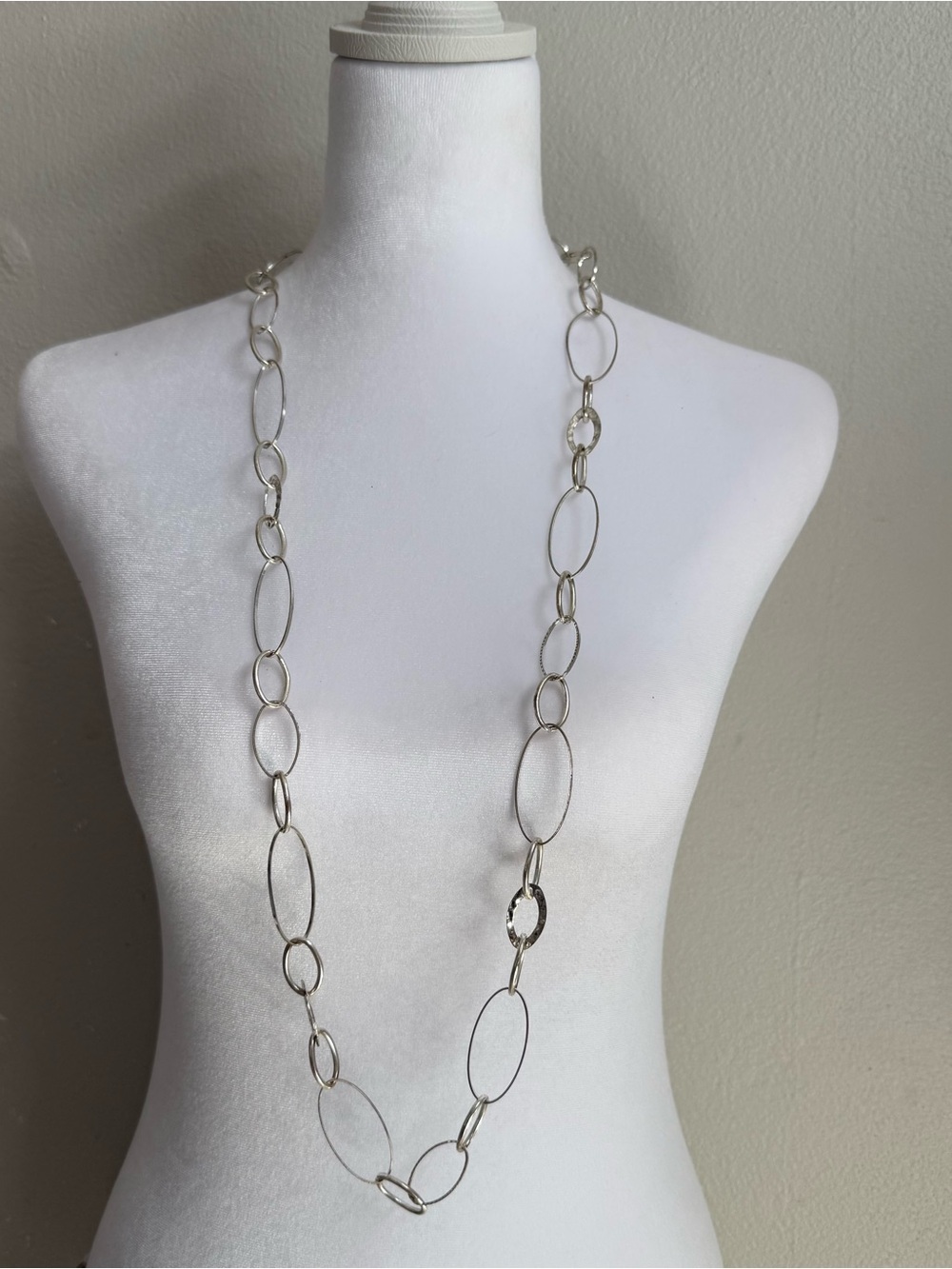 Elegant Long Silver Oval Link Necklace for Women